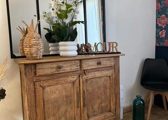 Lumineux 4 Personnes, Puy Mary Apartment Le Monteil (Cantal)